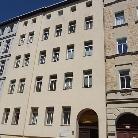 Halle  Hostel Im Medizinerviertel מראה חיצוני תמונה