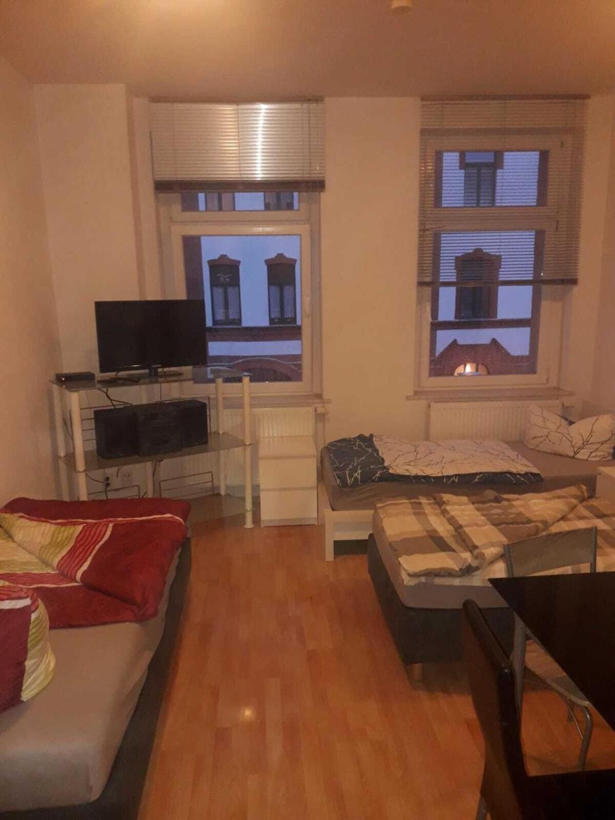 Halle  Hostel Im Medizinerviertel חדר תמונה
