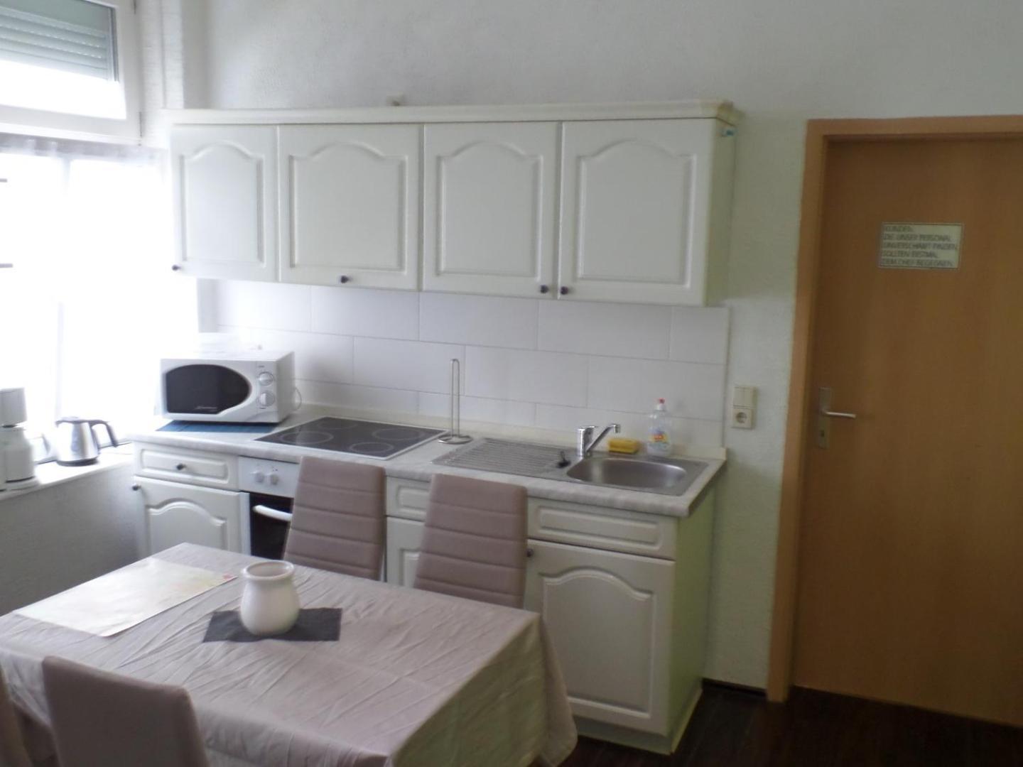 Halle  Hostel Im Medizinerviertel מראה חיצוני תמונה